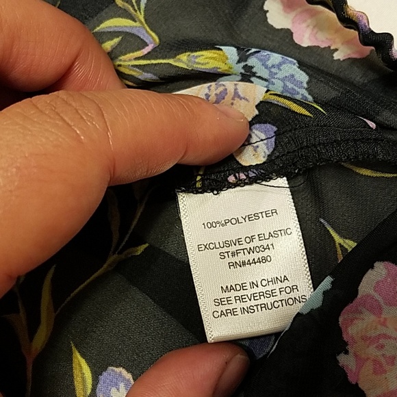 Flower Blouse - Picture 4 of 5